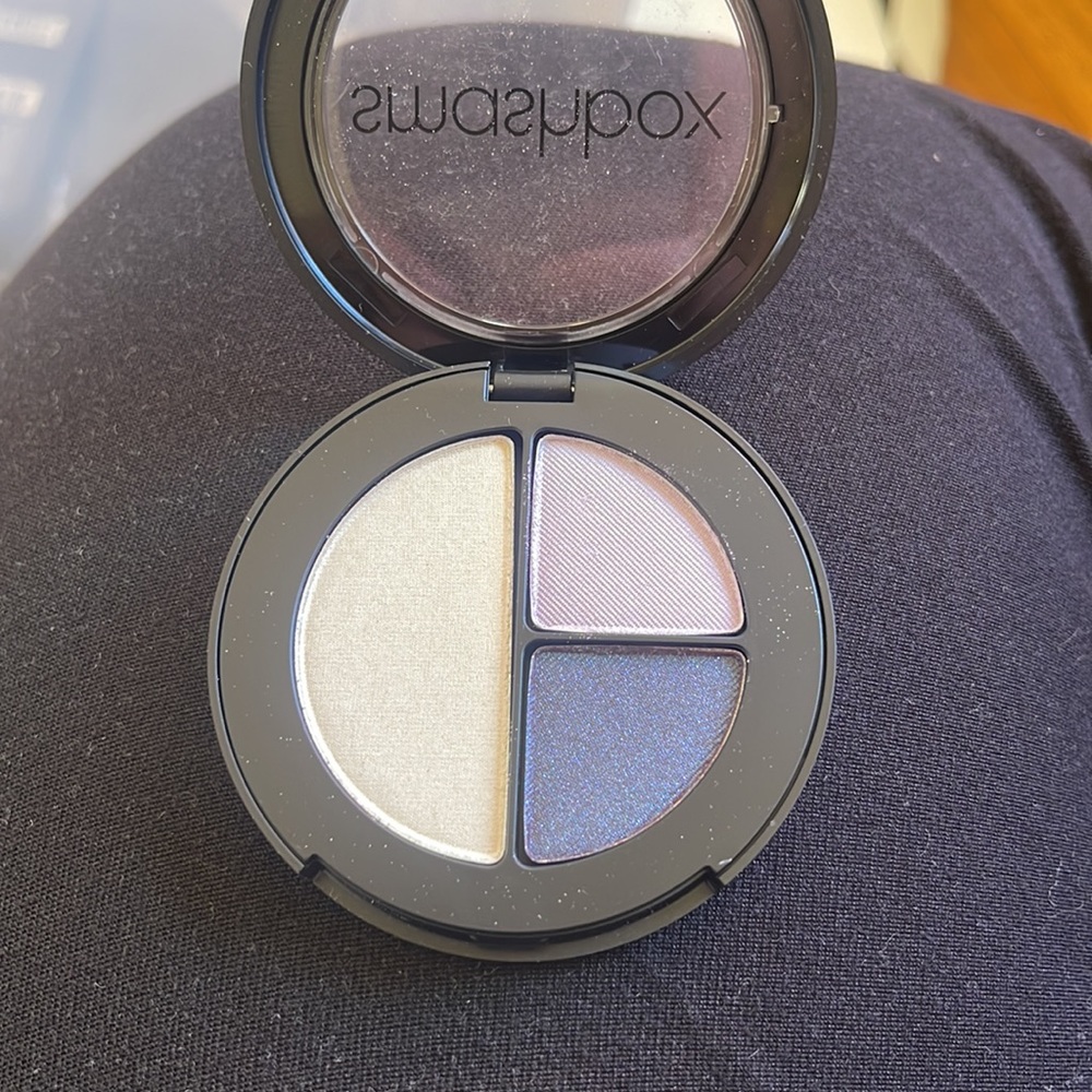 Smash box eyeshadow never used